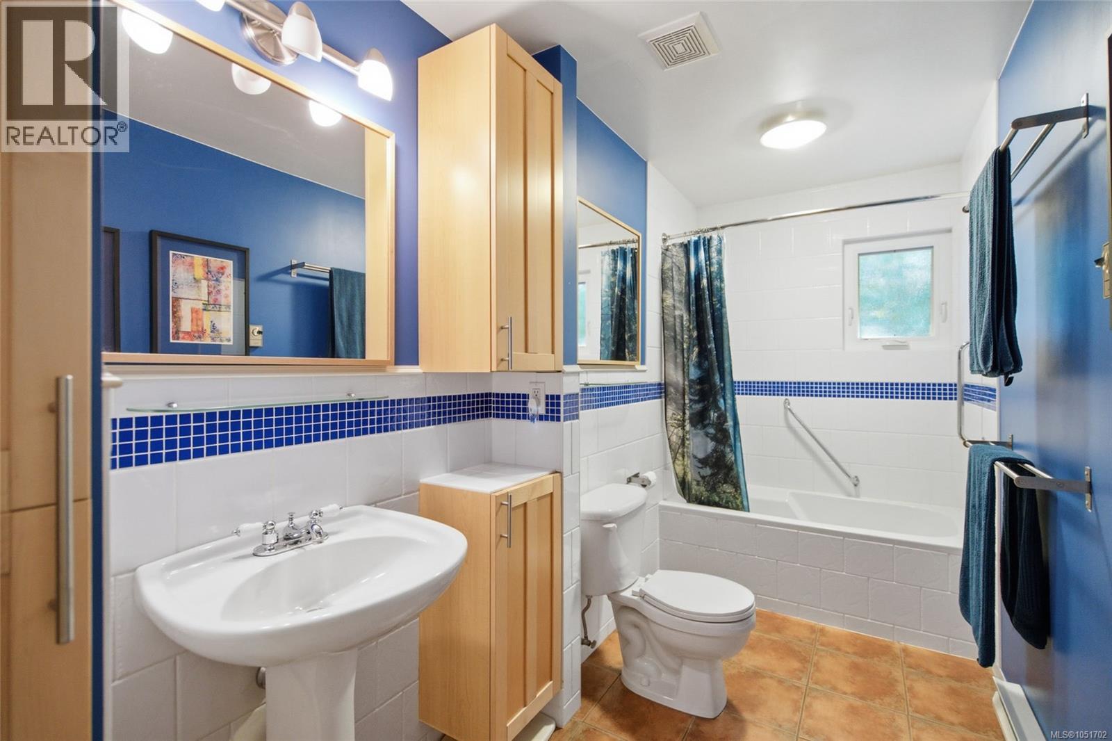 1061 Harlequin Rd