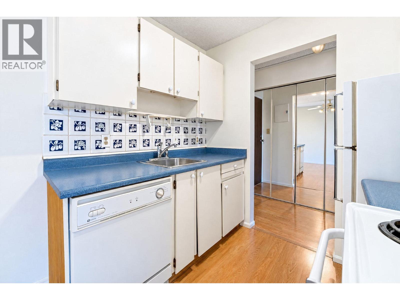 214 310 W 3rd Street, North Vancouver, British Columbia  V7M 1G4 - Photo 8 - R3174696