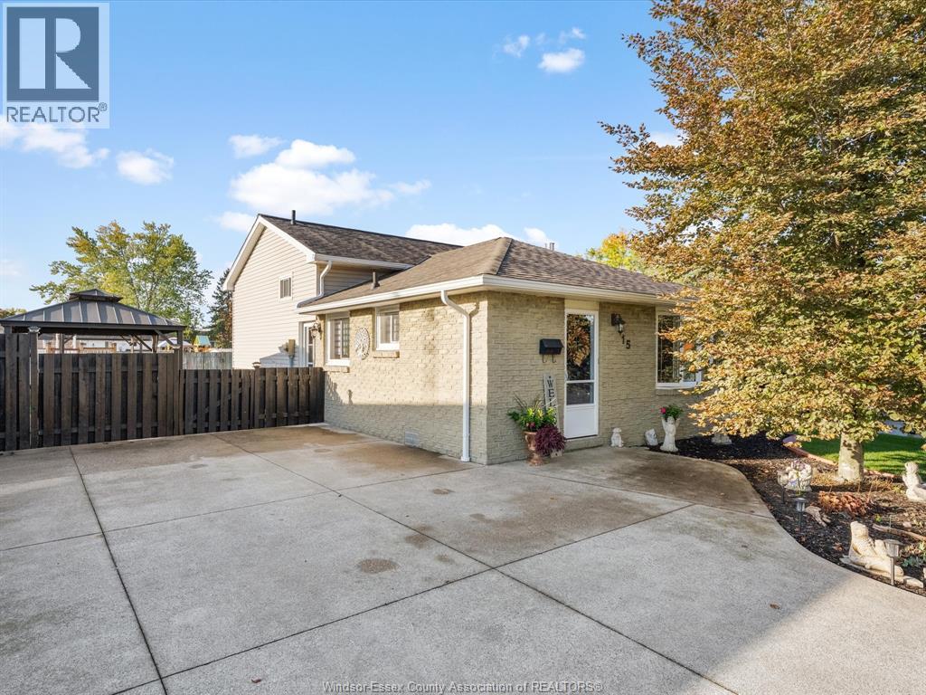 15 Ventnor Avenue, Amherstburg, Ontario  N9V 3J4 - Photo 2 - 26025267