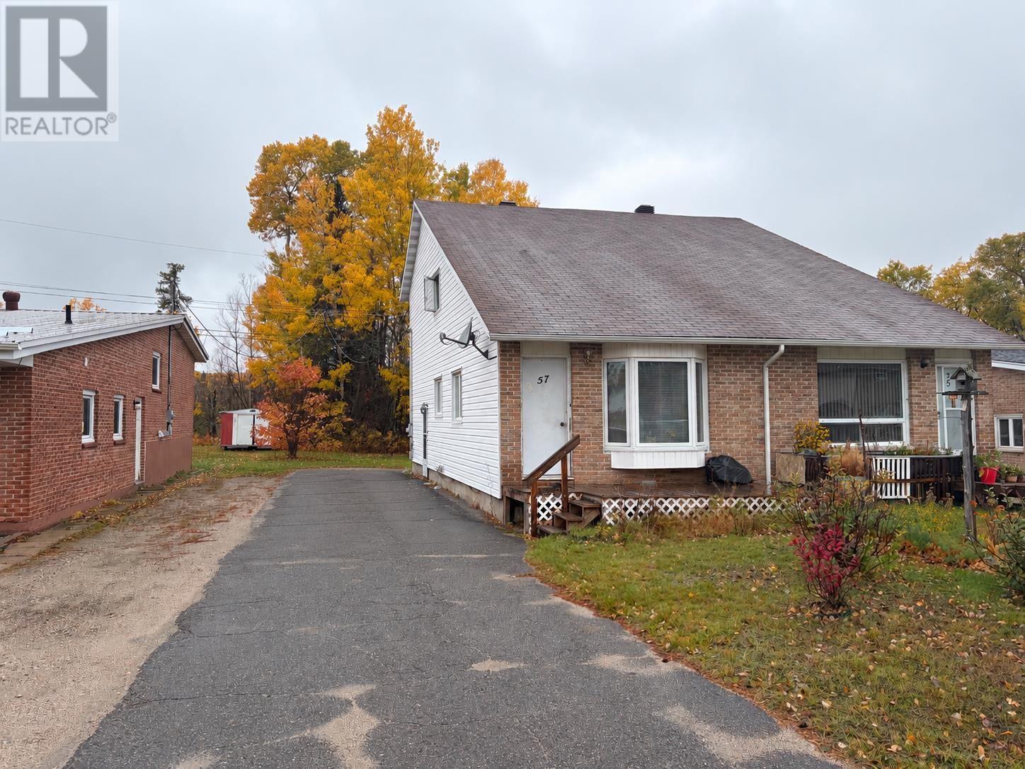 57 Winnipeg St S, White River, Ontario P0M 3G0 - Photo 2 - SM262870