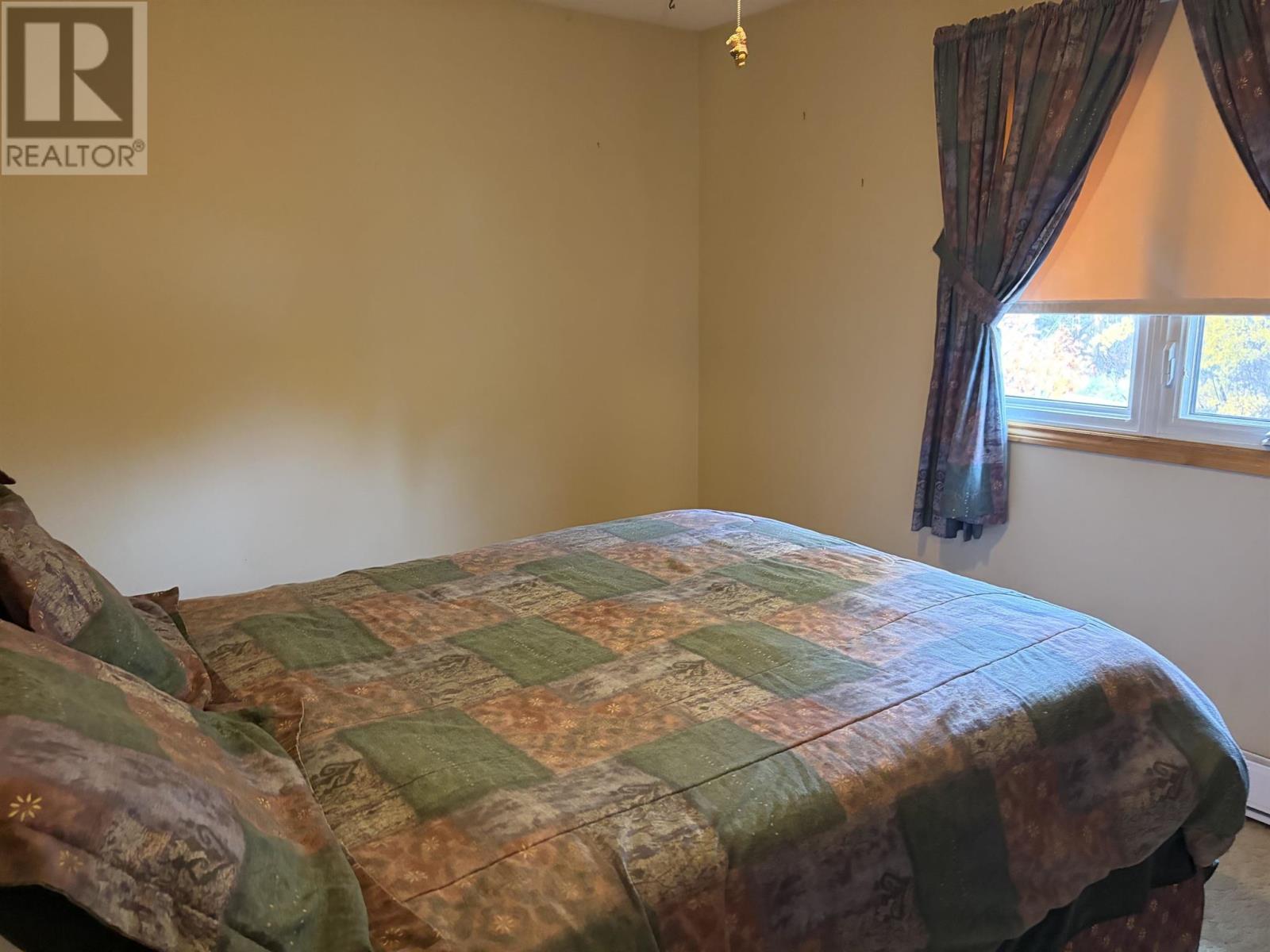 57 Winnipeg St S, White River, Ontario P0M 3G0 - Photo 8 - SM262870