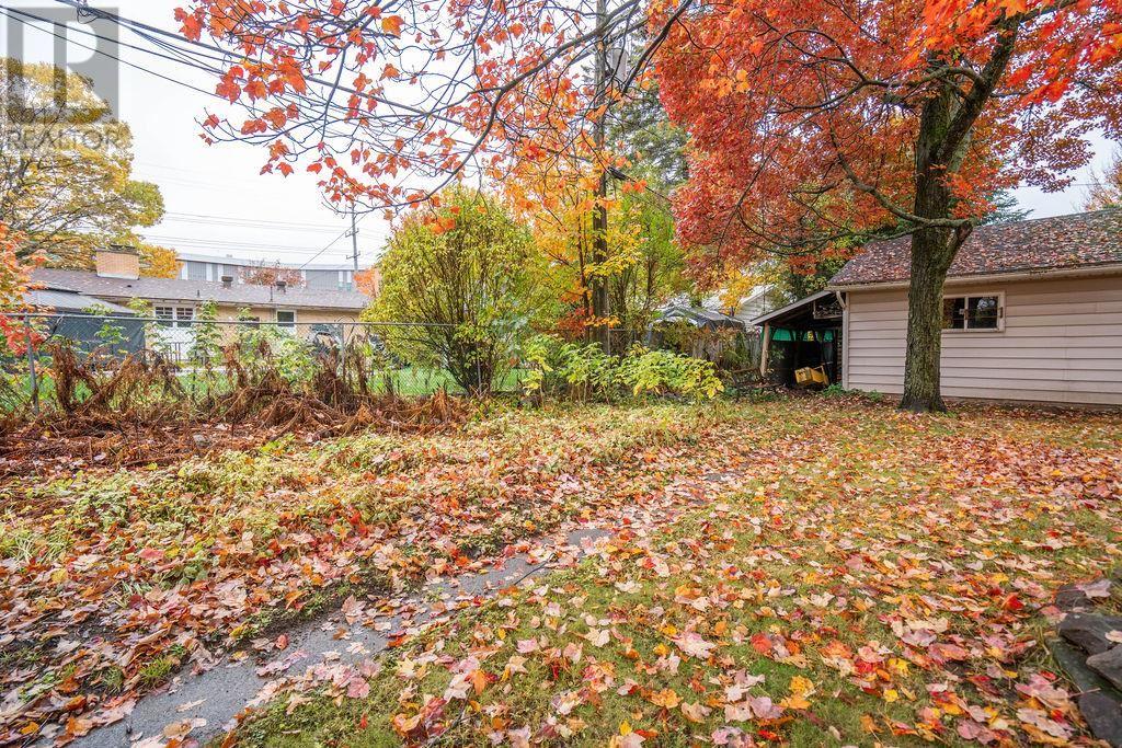 19 Sharon Cres, Sault Ste. Marie, Ontario P6B 4J5 - Photo 33 - SM262881