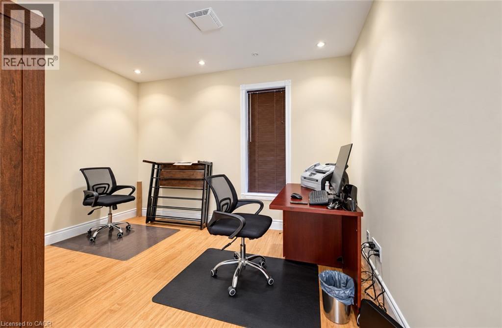 34 Braun Street, Kitchener, Ontario N2H 3R4 - Photo 17 - 40870874