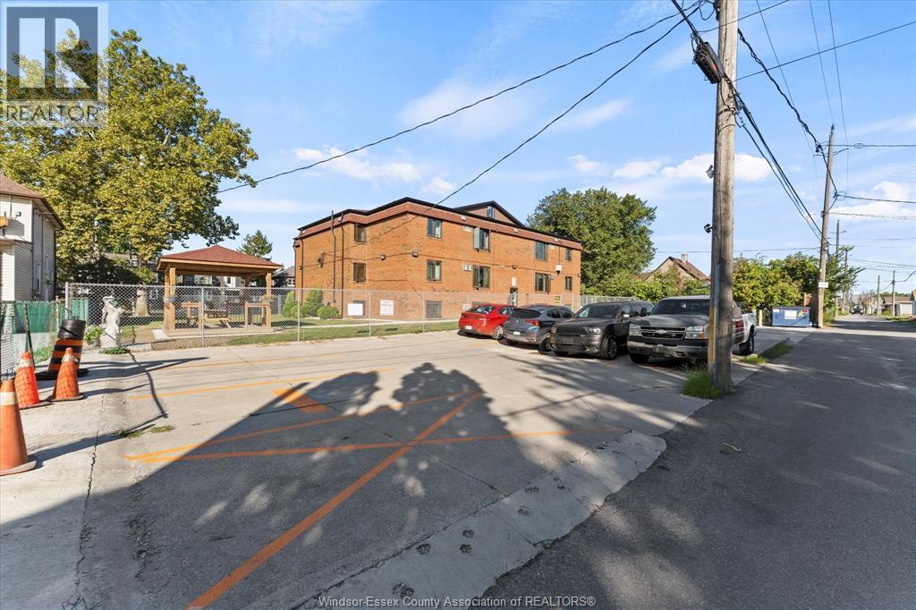 1160 Howard Unit# 201, Windsor, Ontario  N9A 1S7 - Photo 26 - 26025281