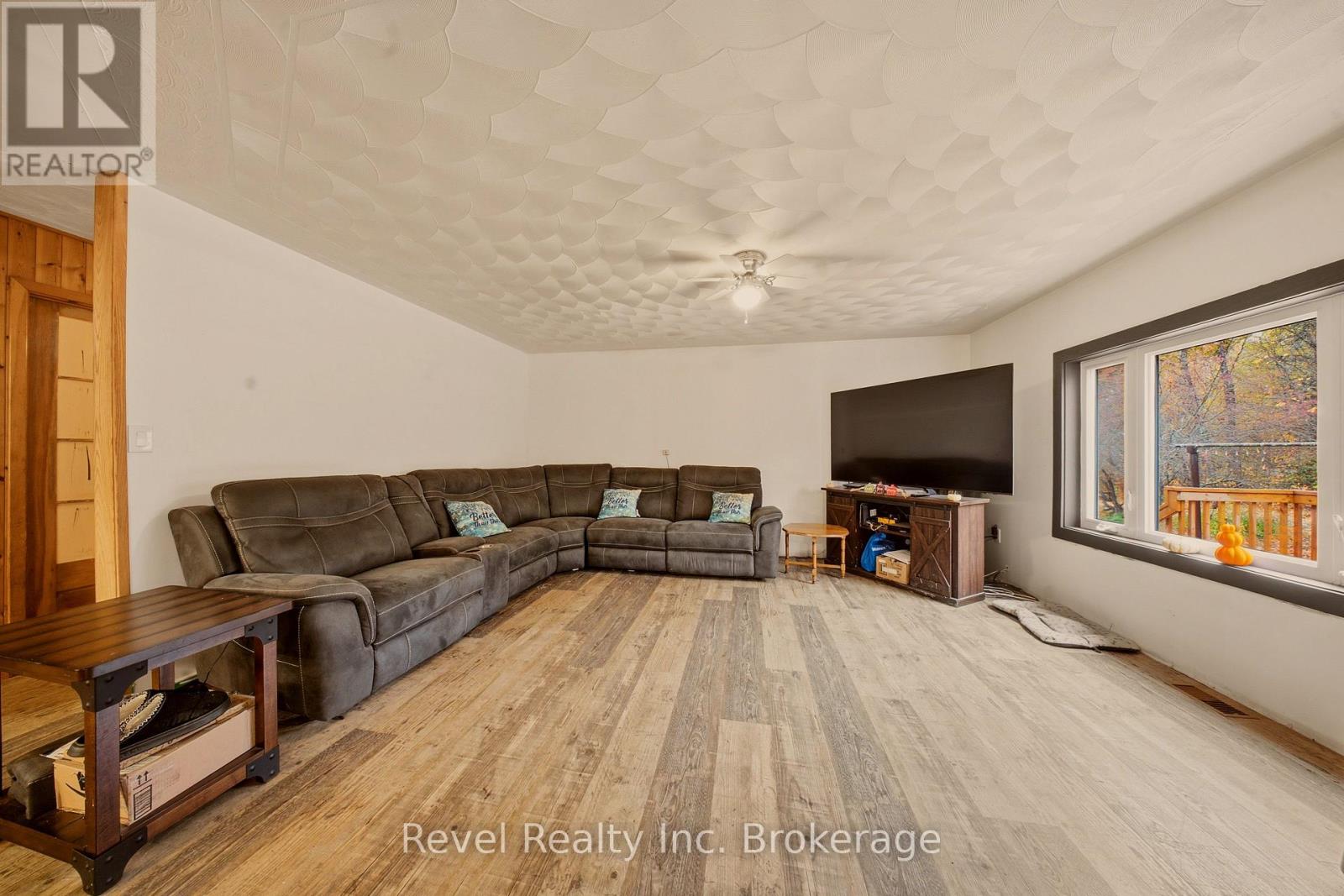 140 Bluesea Road SW, Bonfield, Ontario  P0H 1E0 - Photo 3 - X14033014