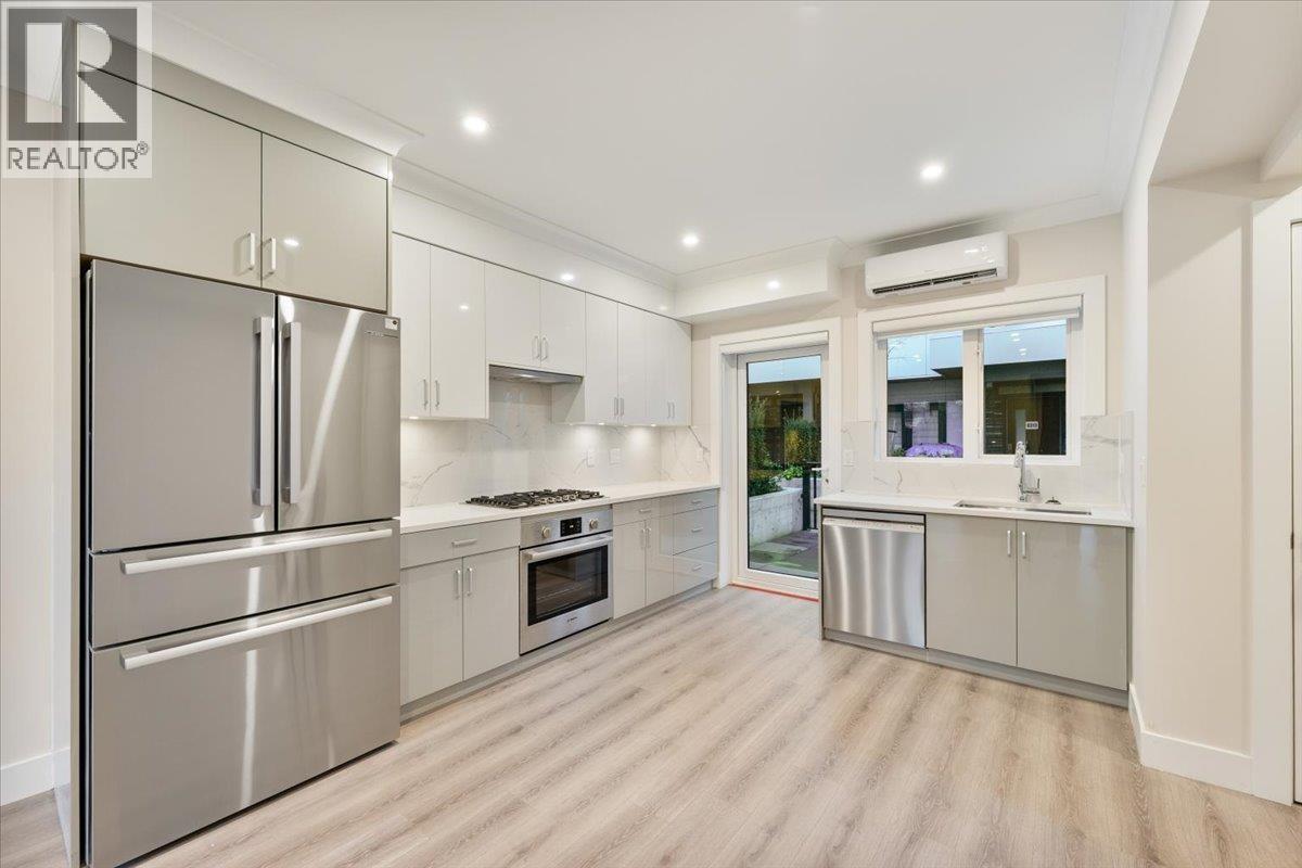 8303 French Street, Vancouver, British Columbia  V6P 4W3 - Photo 8 - R3175272