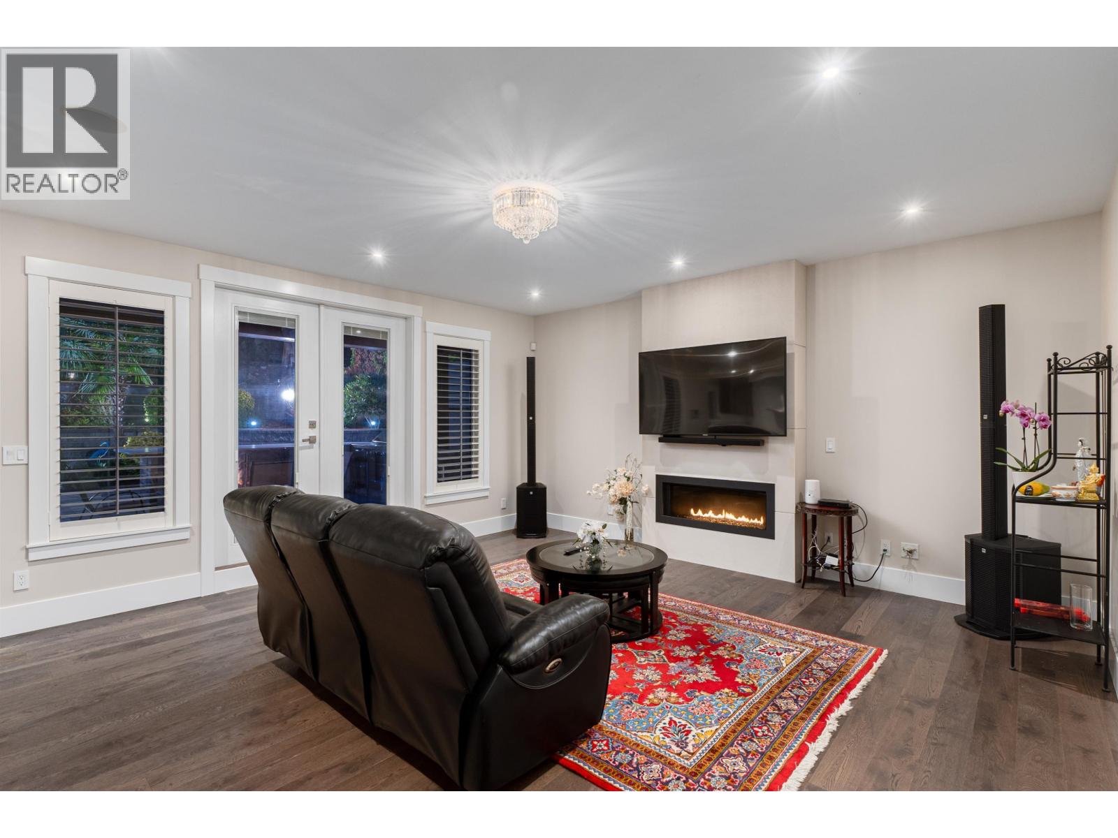 4168 HIGHLAND BOULEVARD