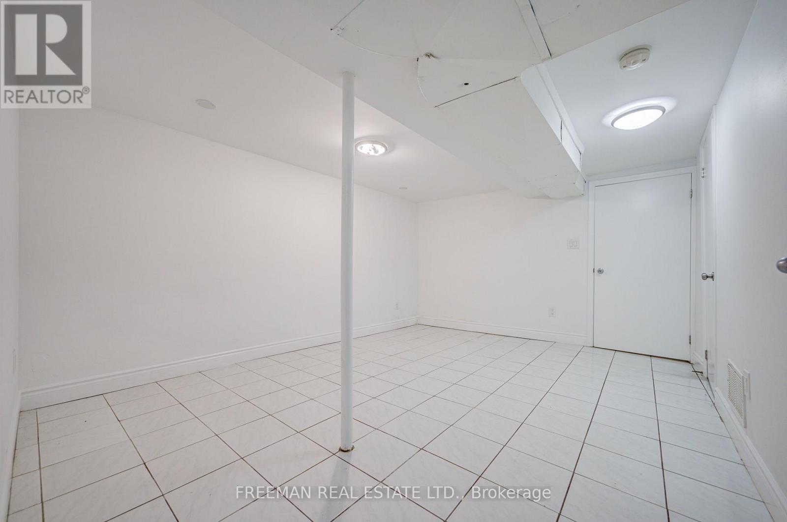 492 Manning Avenue, Toronto, Ontario  M6G 2V7 - Photo 31 - C14033028
