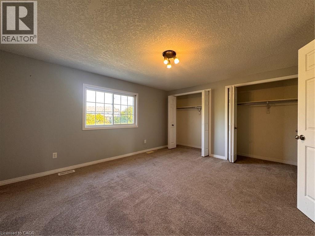 310 Parkvale Drive, Kitchener, Ontario  N2R 1Y7 - Photo 4 - 40871311
