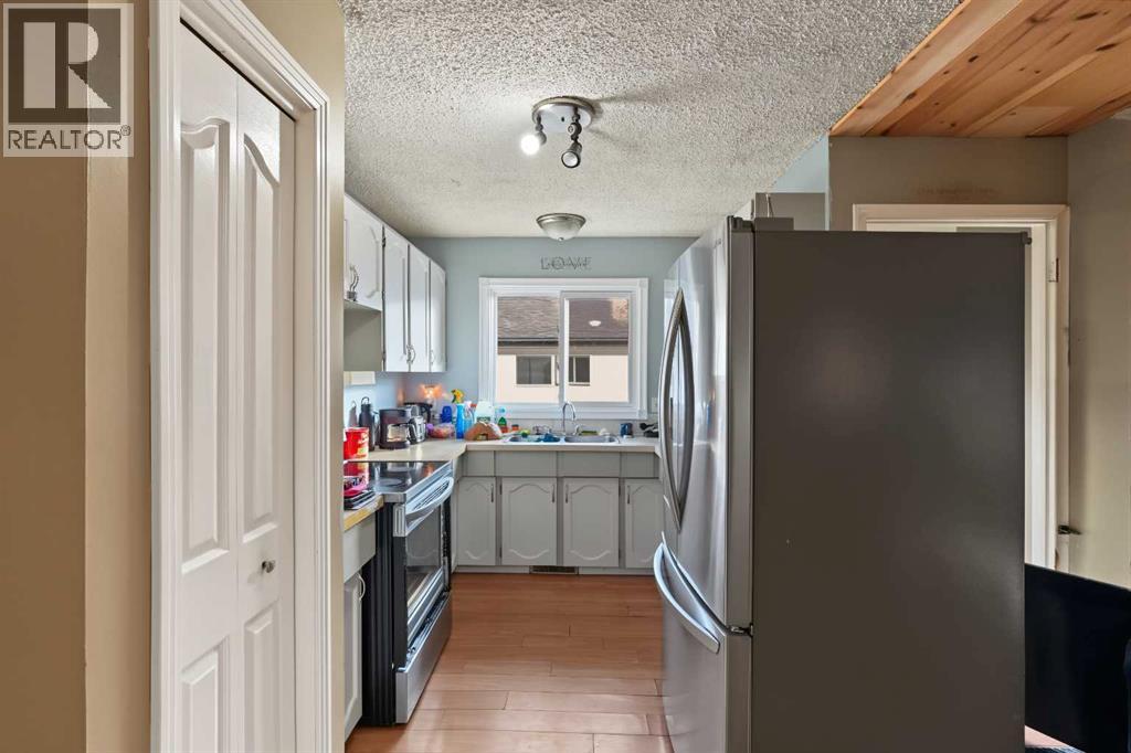 9424 123 Avenue, Grande Prairie, Alberta T8V 5Y5 - Photo 8 - A2344599