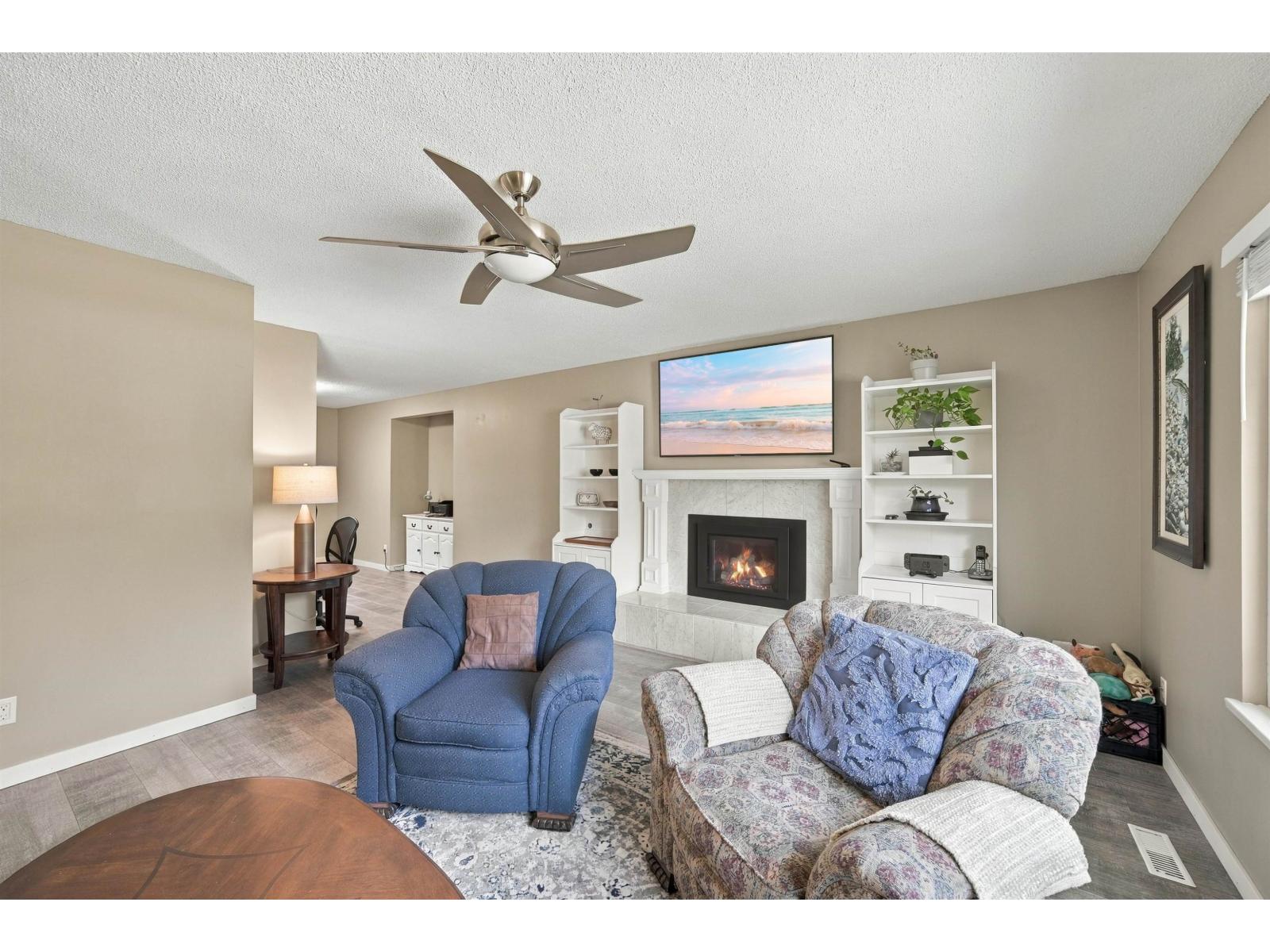 6333 180a Street, Surrey, British Columbia  V3S 4L7 - Photo 8 - R3170303