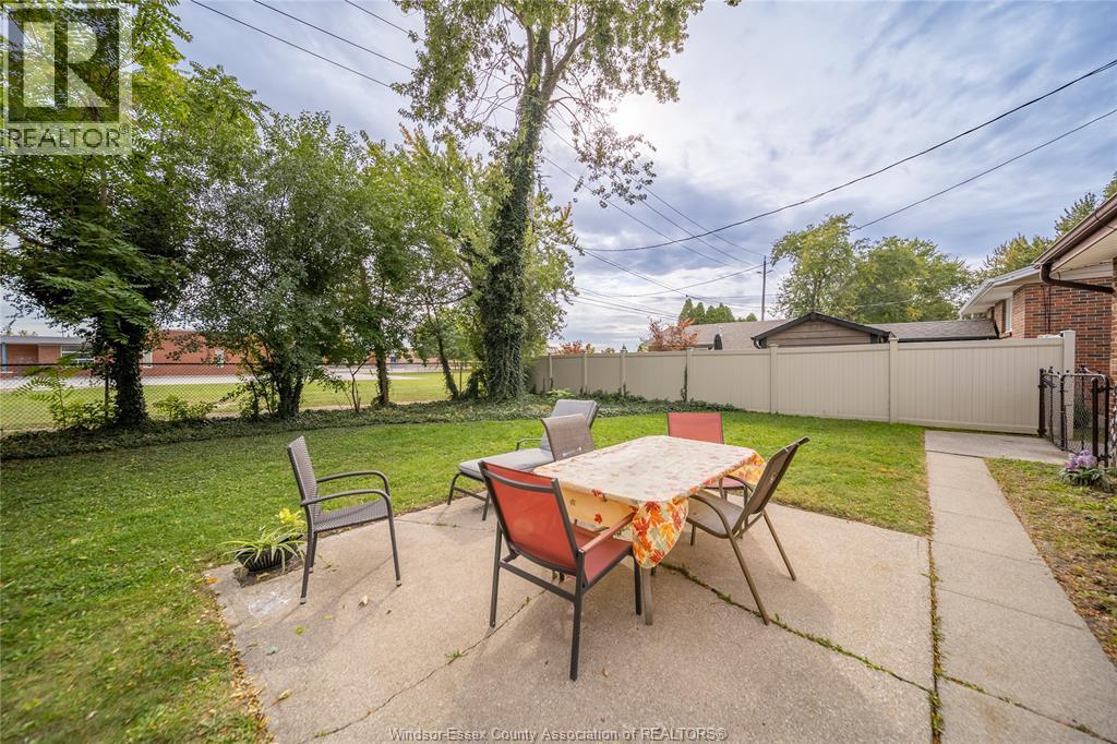 4369 Ashfield Crescent, Windsor, Ontario  N9G 2G8 - Photo 34 - 26025009