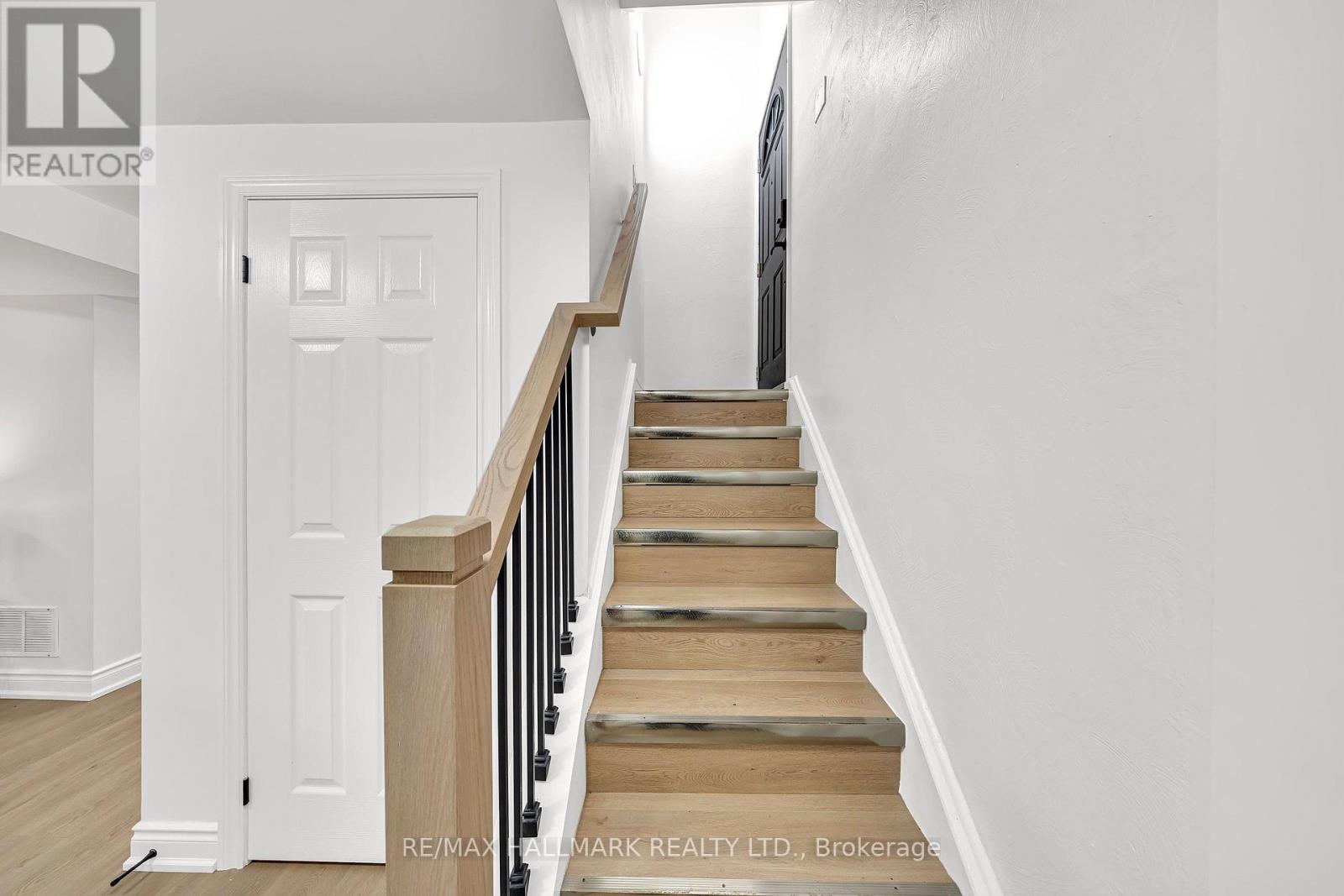 104 Benshire Drive, Toronto, Ontario  M1H 1M5 - Photo 22 - E14032978