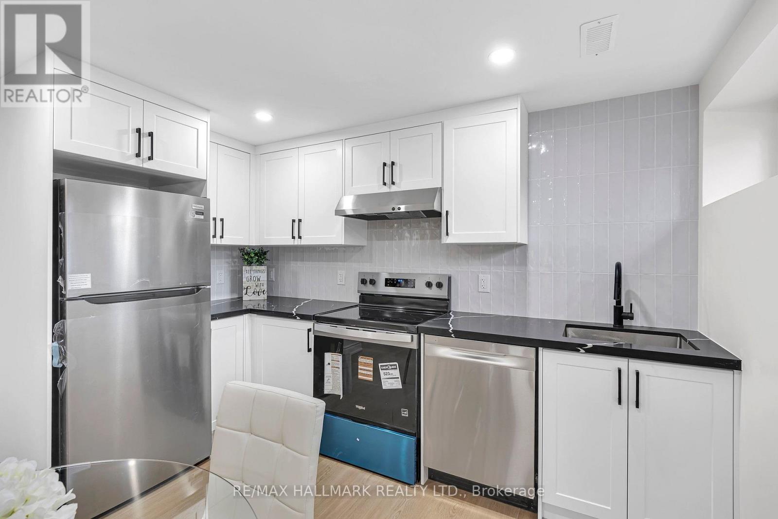104 Benshire Drive, Toronto, Ontario  M1H 1M5 - Photo 28 - E14032978
