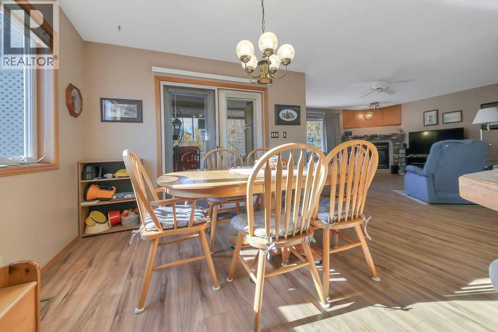51 Willow Springs Crescent, Sylvan Lake, Alberta  T4S 1G3 - Photo 14 - A2352024