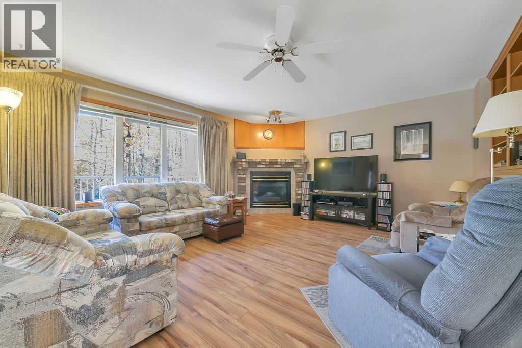 51 Willow Springs Crescent, Sylvan Lake, Alberta  T4S 1G3 - Photo 7 - A2352024