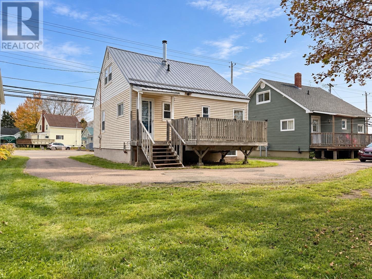 82 South Albion Street, Amherst, Nova Scotia  B4H 2W9 - Photo 4 - 202625827