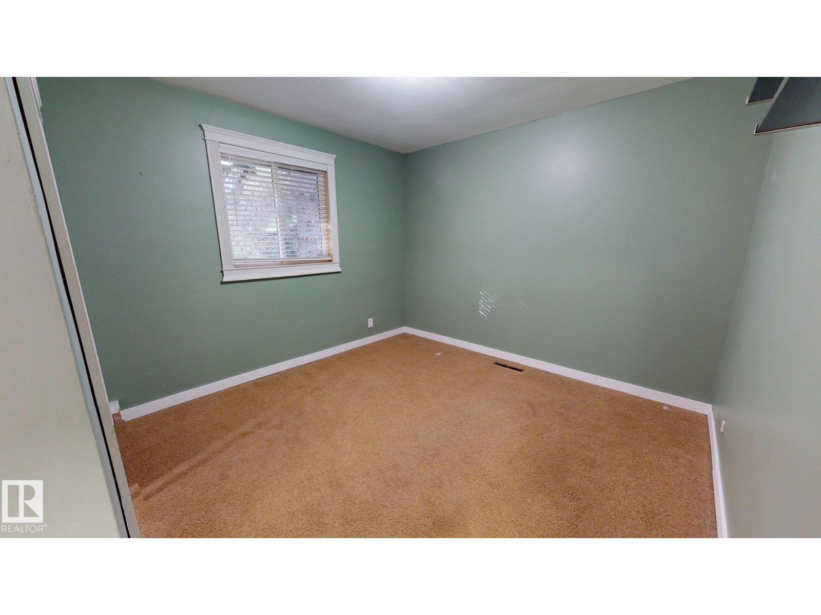 9712 209 ST NW