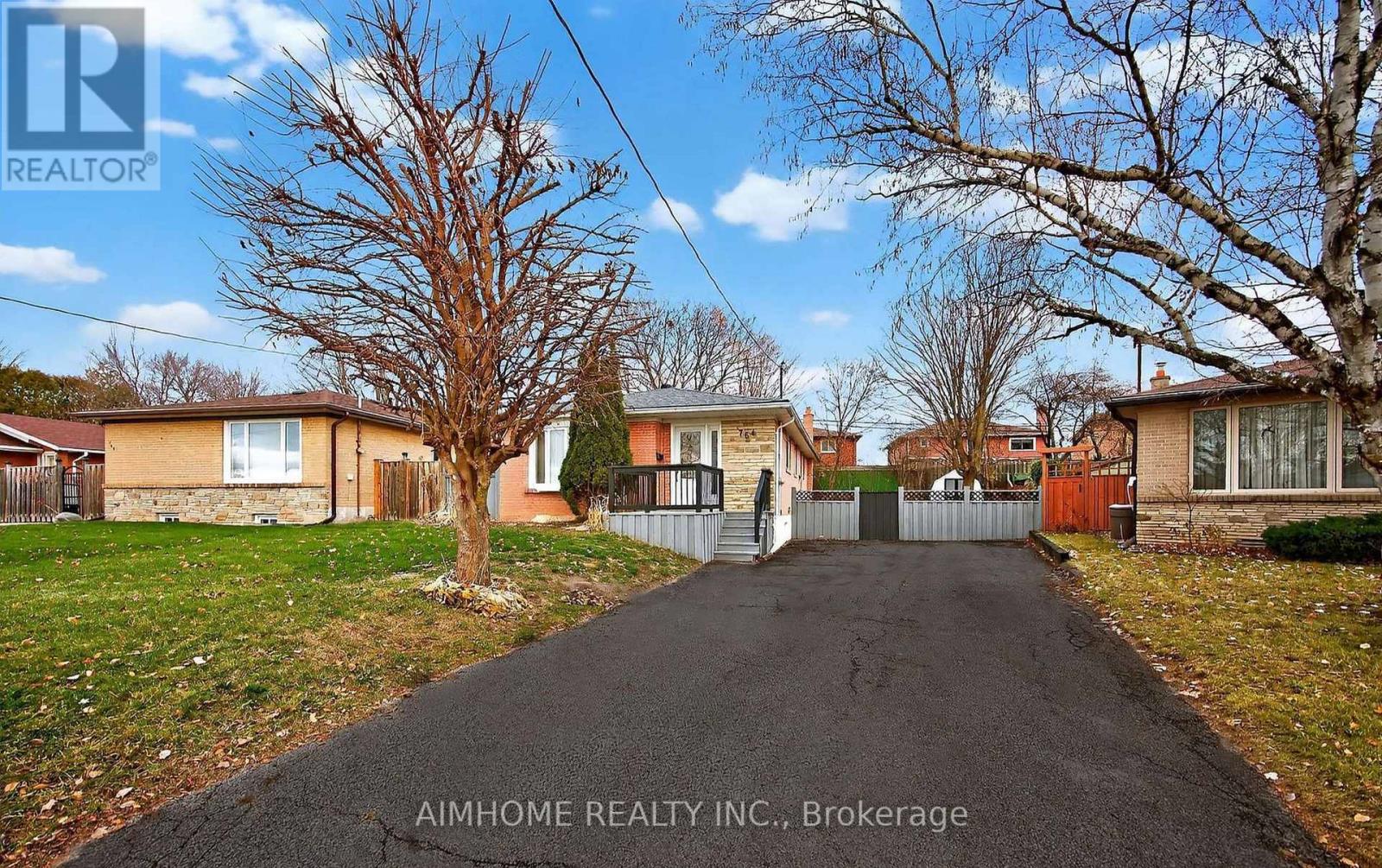 764 BOTANY HILL(LOWER UNIT) CRESCENT, Newmarket, Ontario