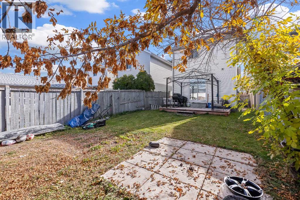 70 Dovercliffe Way, Calgary, Alberta  t2b 2c6 - Photo 6 - A2350478