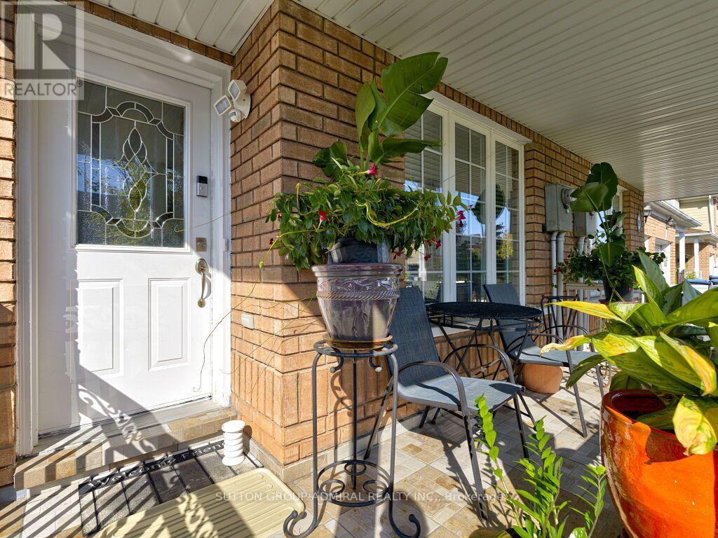 31 Irene Crescent, Brampton, Ontario  L7A 3E9 - Photo 5 - W14032942