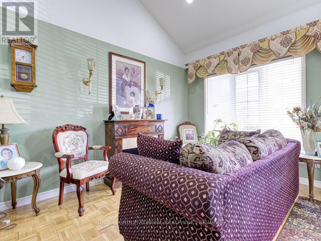 31 Irene Crescent, Brampton, Ontario  L7A 3E9 - Photo 7 - W14032942