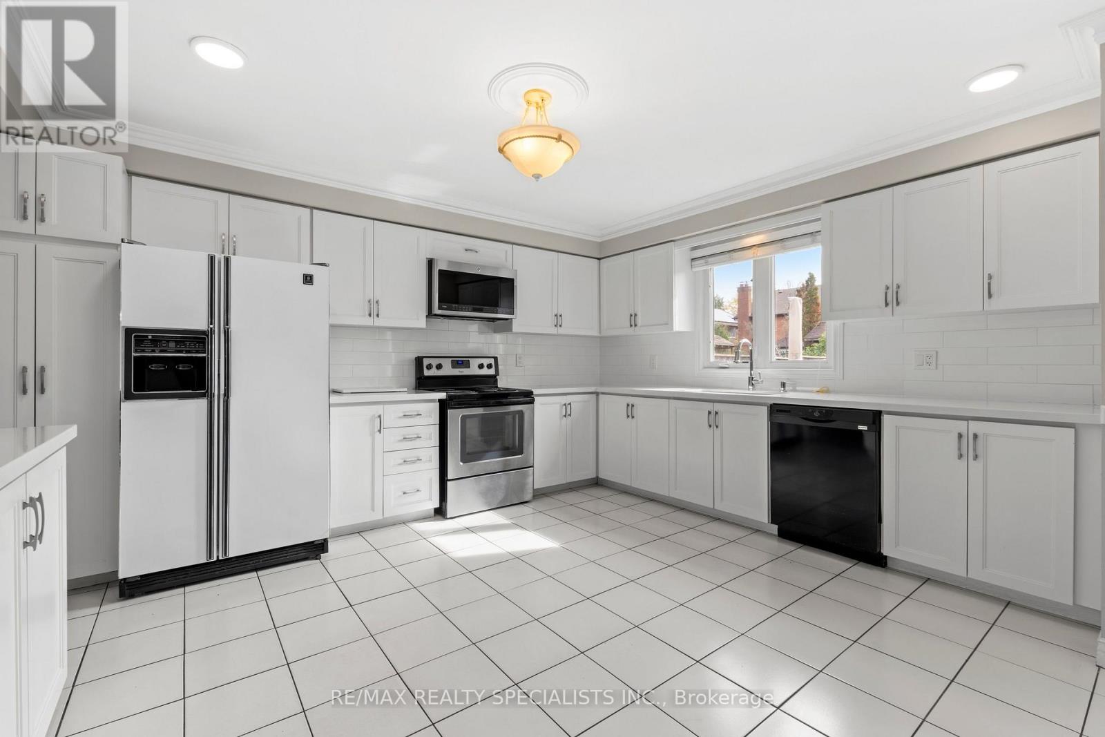 3022 Cornish Road, Mississauga, Ontario  L5L 4V5 - Photo 5 - W14032980