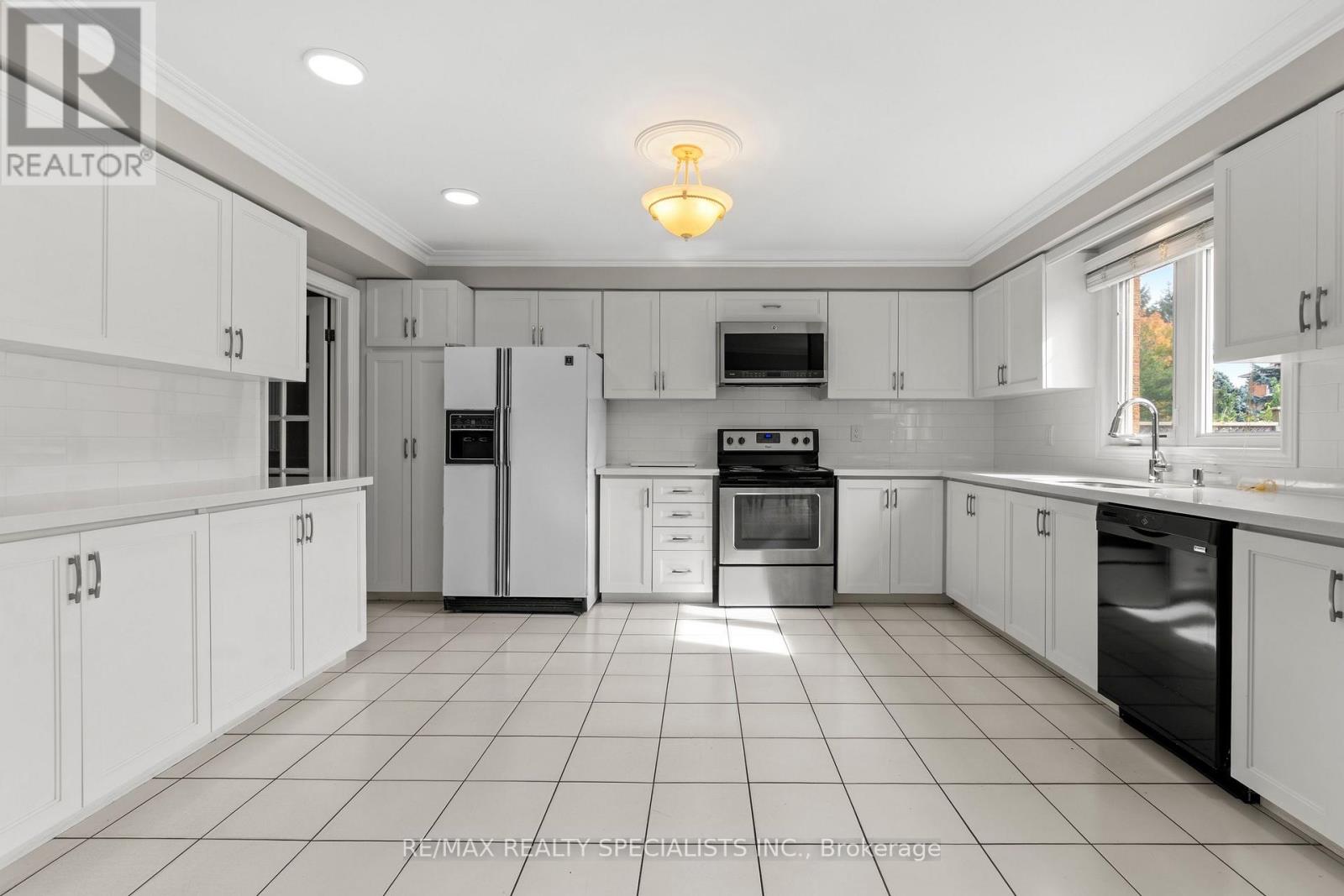 3022 Cornish Road, Mississauga, Ontario  L5L 4V5 - Photo 6 - W14032980