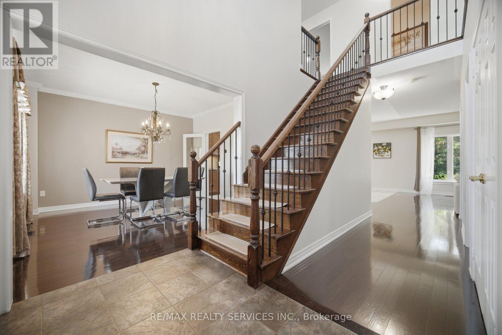 76 North Riverdale Drive, Caledon, Ontario  L7C 1L1 - Photo 22 - W14033038