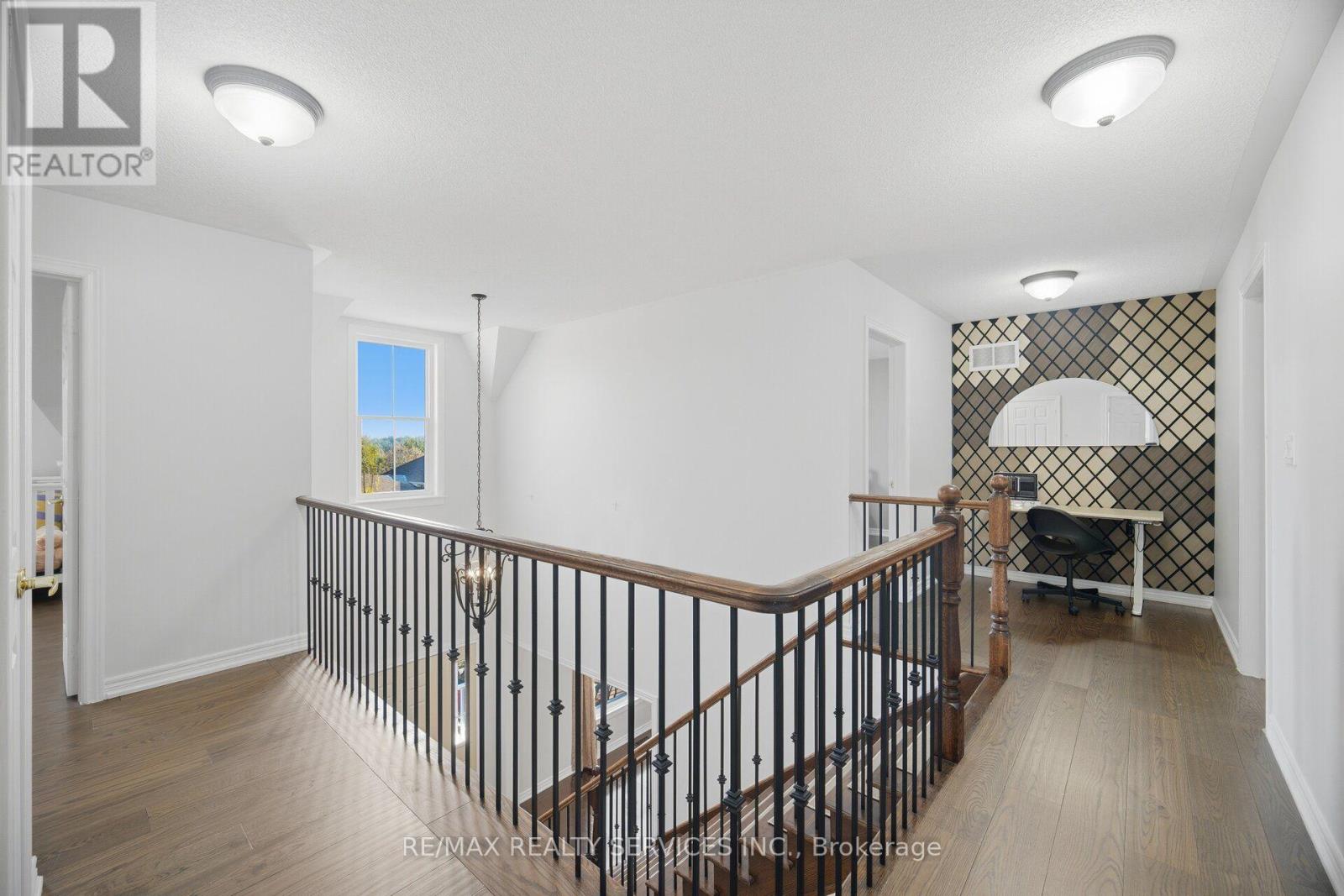 76 North Riverdale Drive, Caledon, Ontario  L7C 1L1 - Photo 23 - W14033038