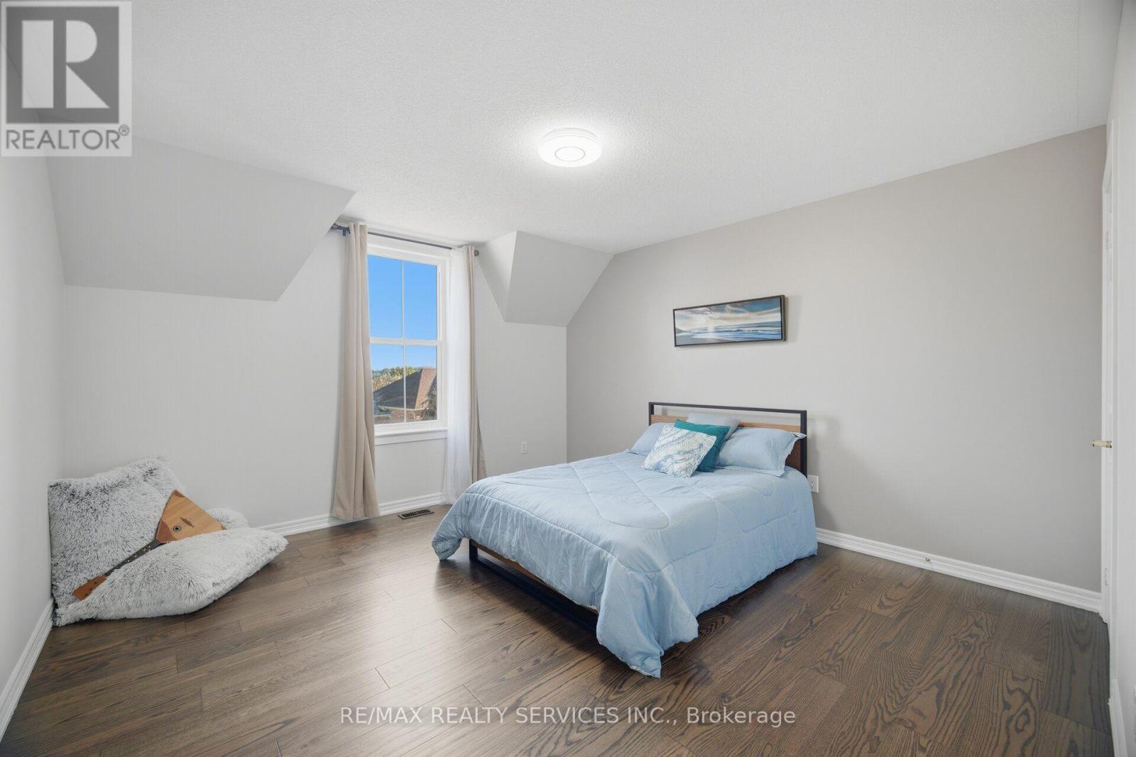 76 North Riverdale Drive, Caledon, Ontario  L7C 1L1 - Photo 28 - W14033038
