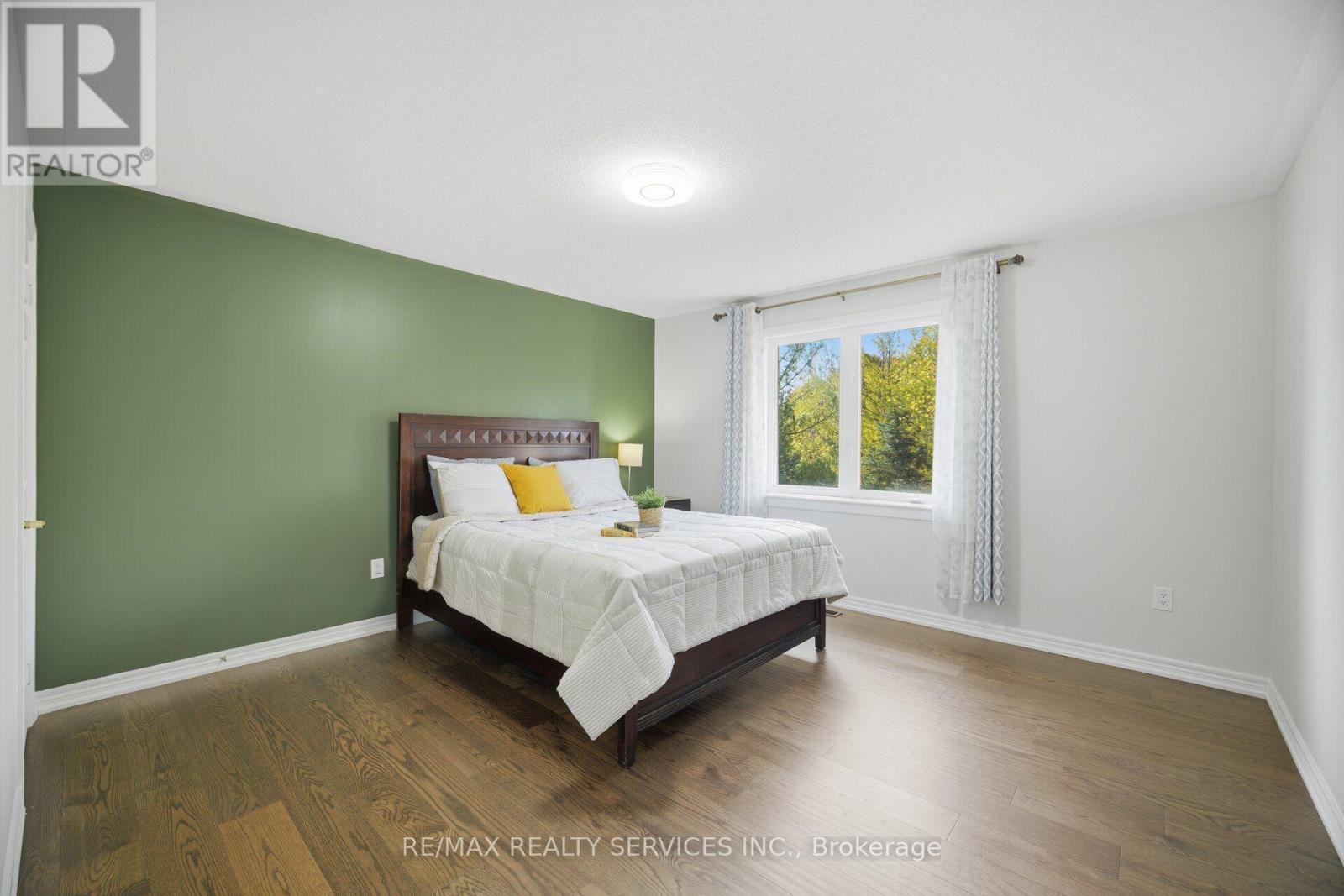 76 North Riverdale Drive, Caledon, Ontario  L7C 1L1 - Photo 30 - W14033038