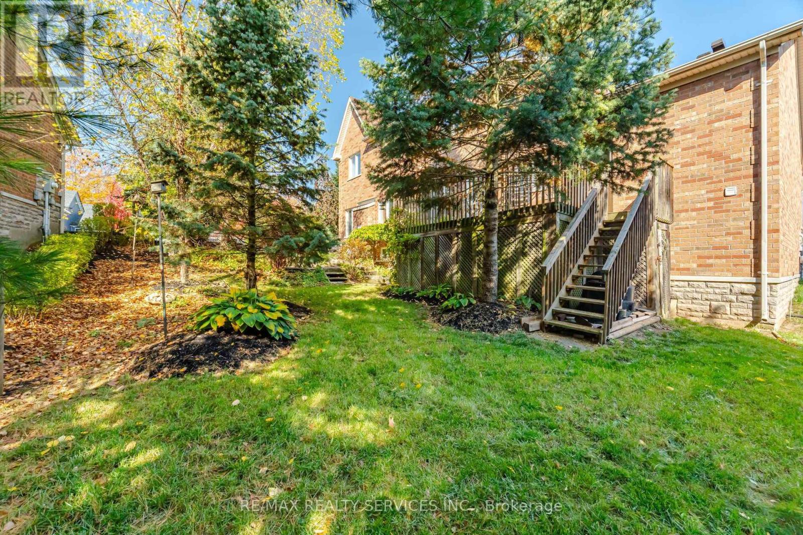 76 North Riverdale Drive, Caledon, Ontario  L7C 1L1 - Photo 49 - W14033038