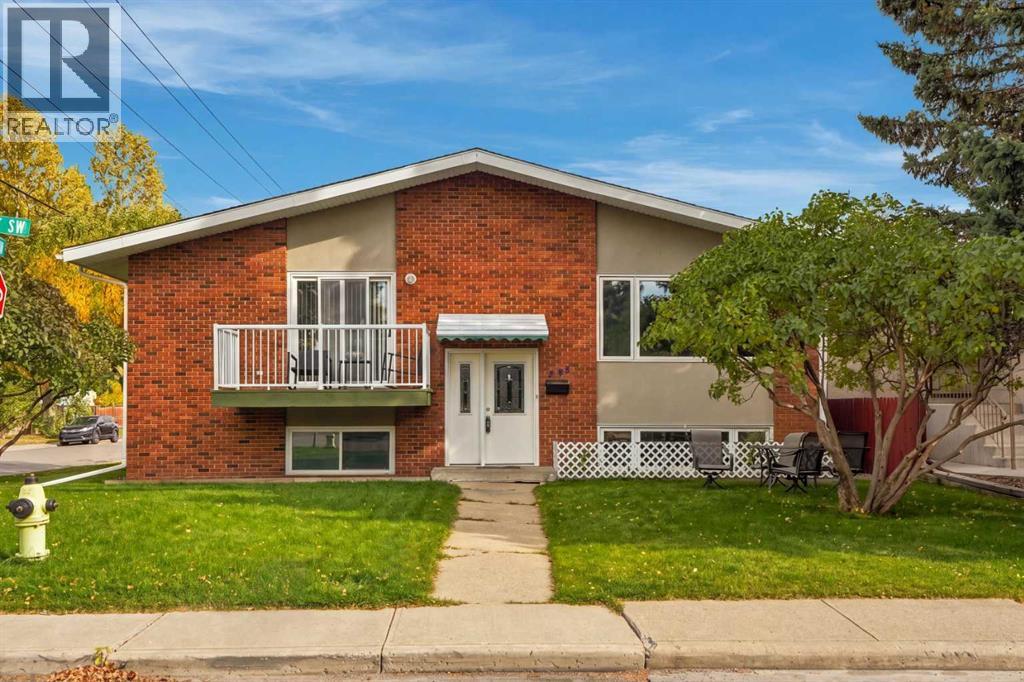 3102 38 Street SW, Calgary, Alberta  T3E 0T2 - Photo 1 - A2351118