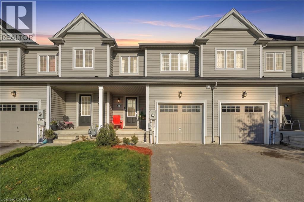 153 ENGLISH Lane, Brantford, Ontario