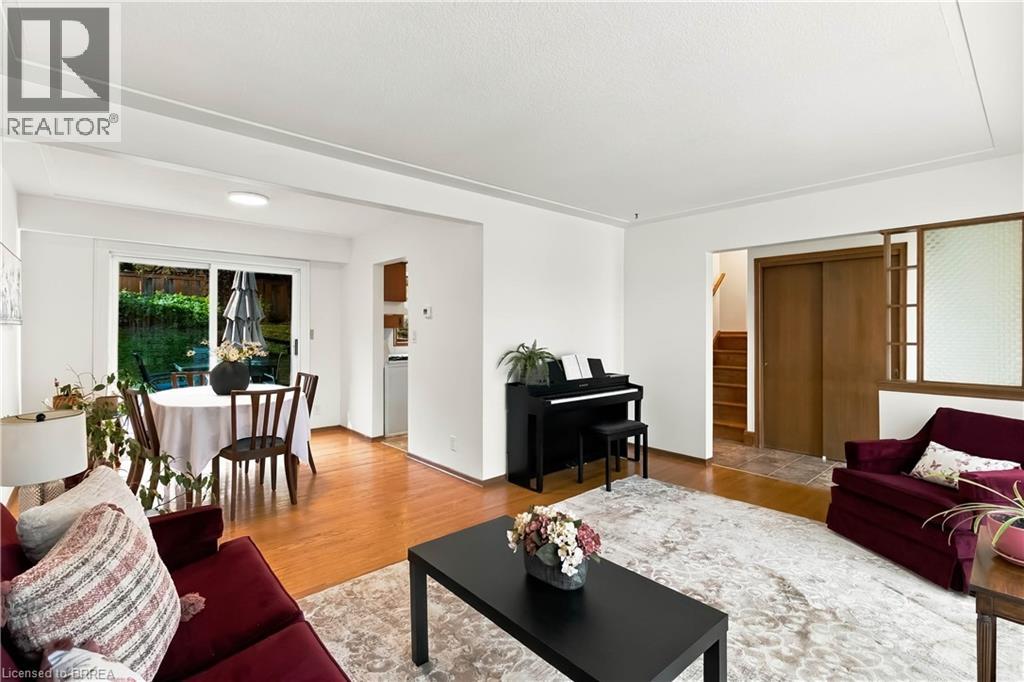 22 Applewood Crescent, Guelph, Ontario  N1H 6B2 - Photo 6 - 40867636