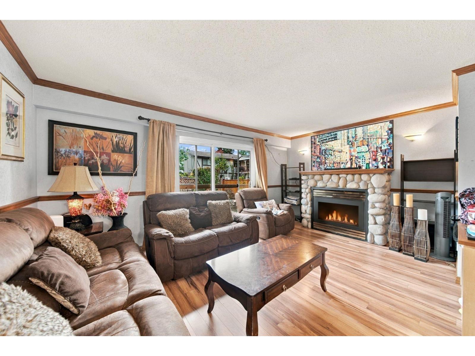 16 11735 89A AVENUE, delta, British Columbia