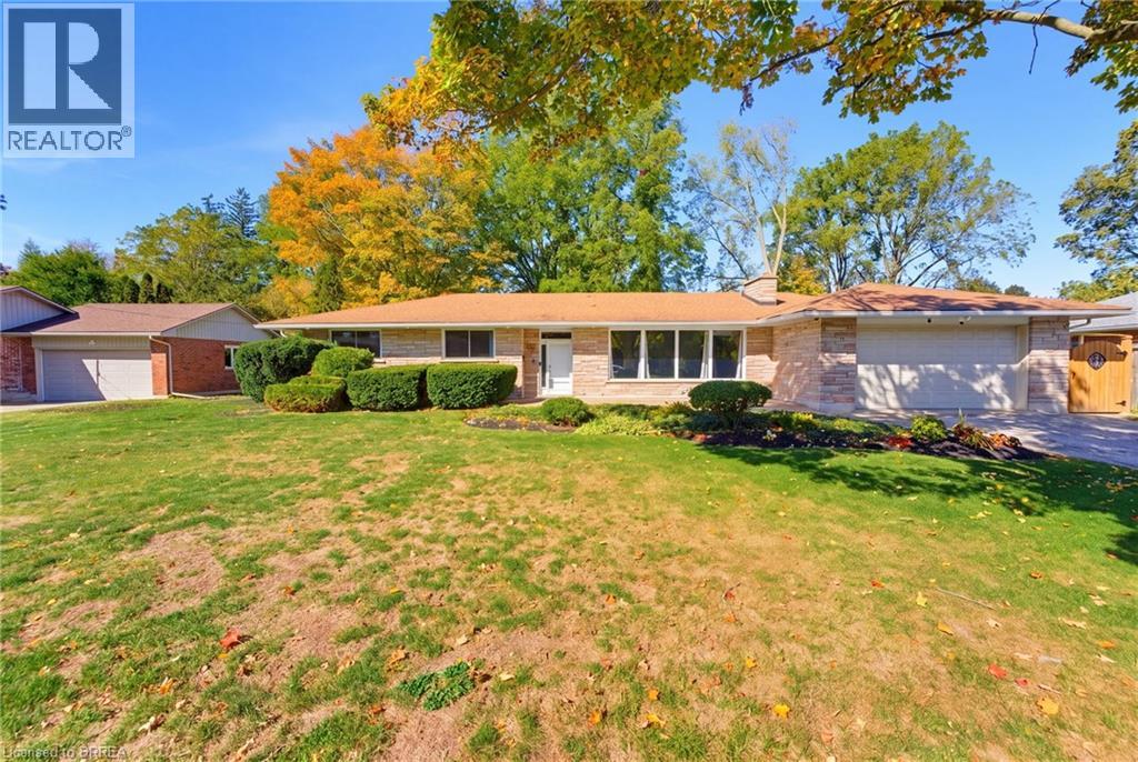 11 BELHOLME Avenue, Brantford, Ontario