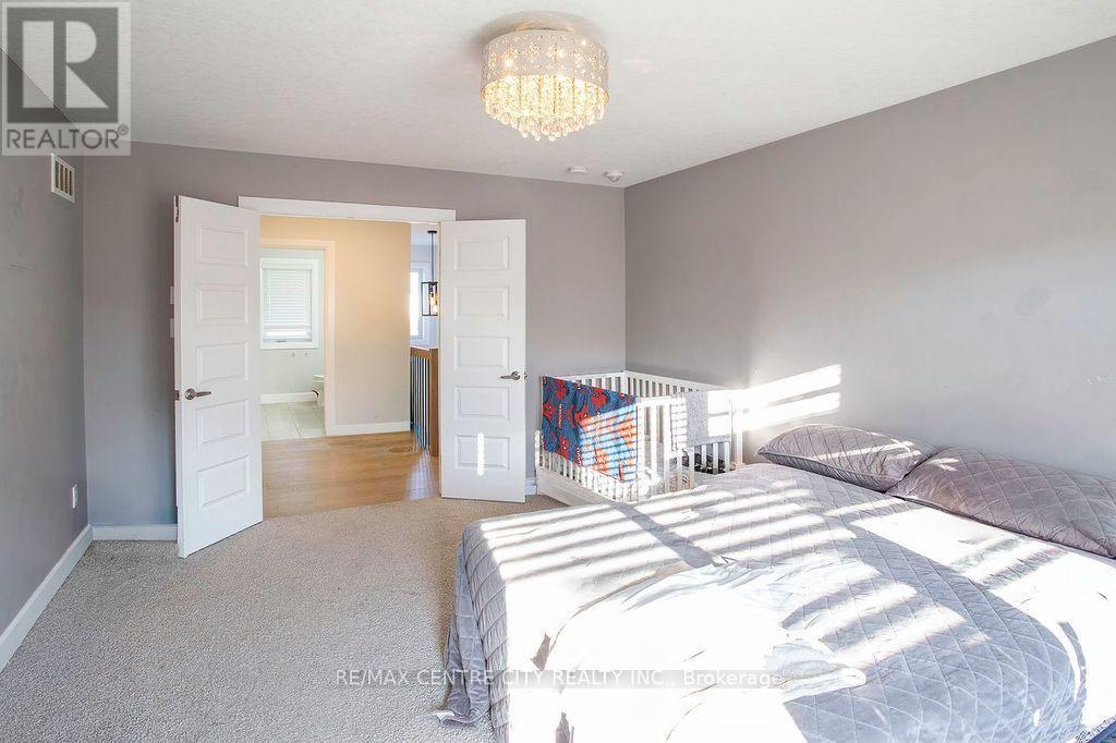 1583 Applerock Avenue, London North, Ontario  N6G 0X5 - Photo 17 - X14033138