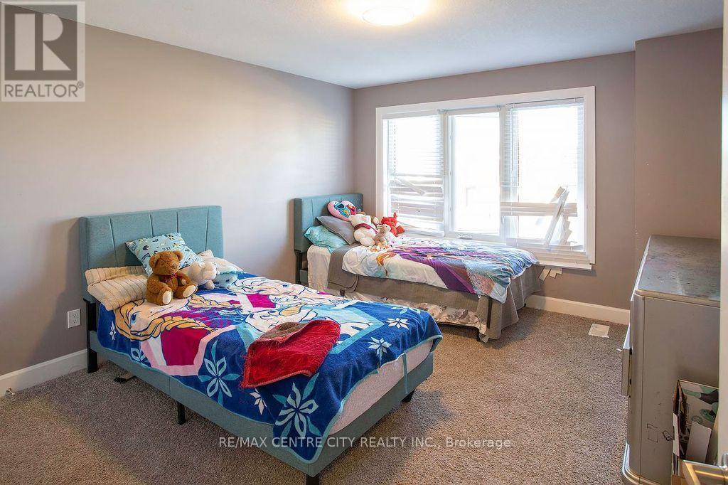 1583 Applerock Avenue, London North, Ontario  N6G 0X5 - Photo 20 - X14033138