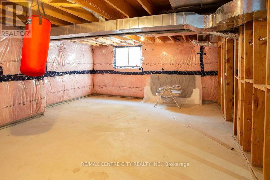 1583 Applerock Avenue, London North, Ontario  N6G 0X5 - Photo 29 - X14033138
