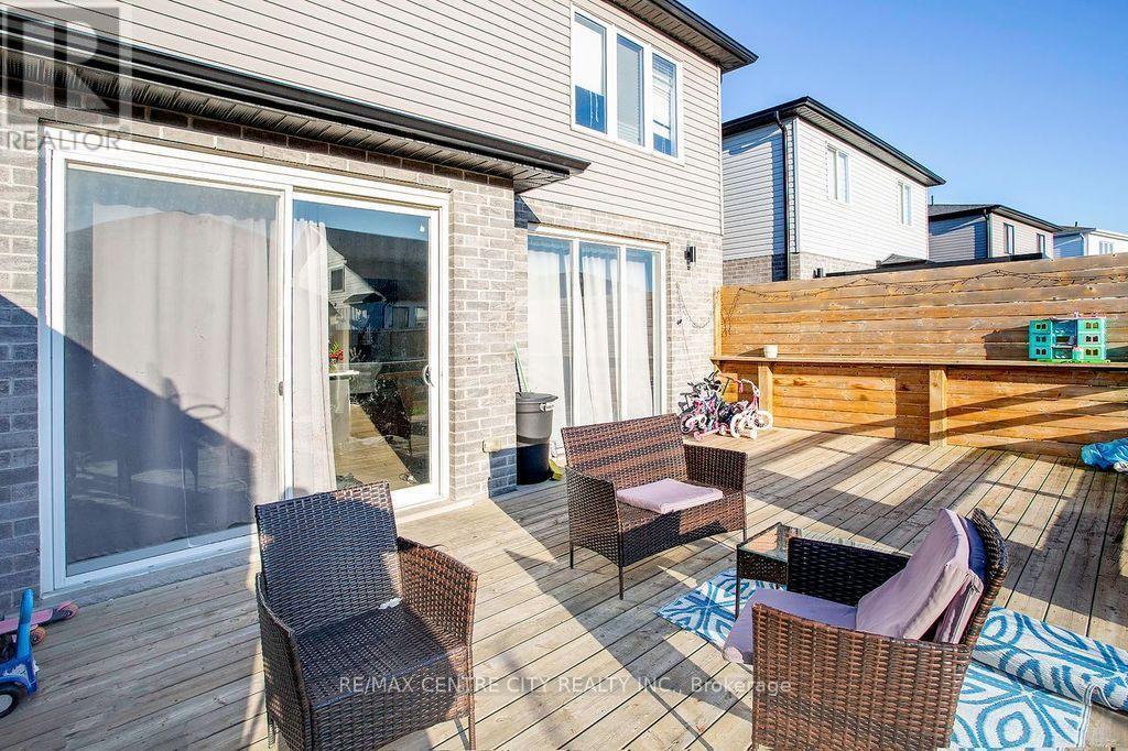 1583 Applerock Avenue, London North, Ontario  N6G 0X5 - Photo 35 - X14033138