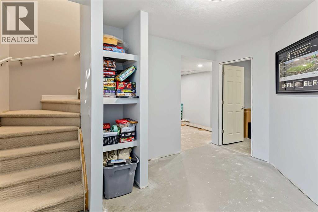 224 Hillvale Crescent