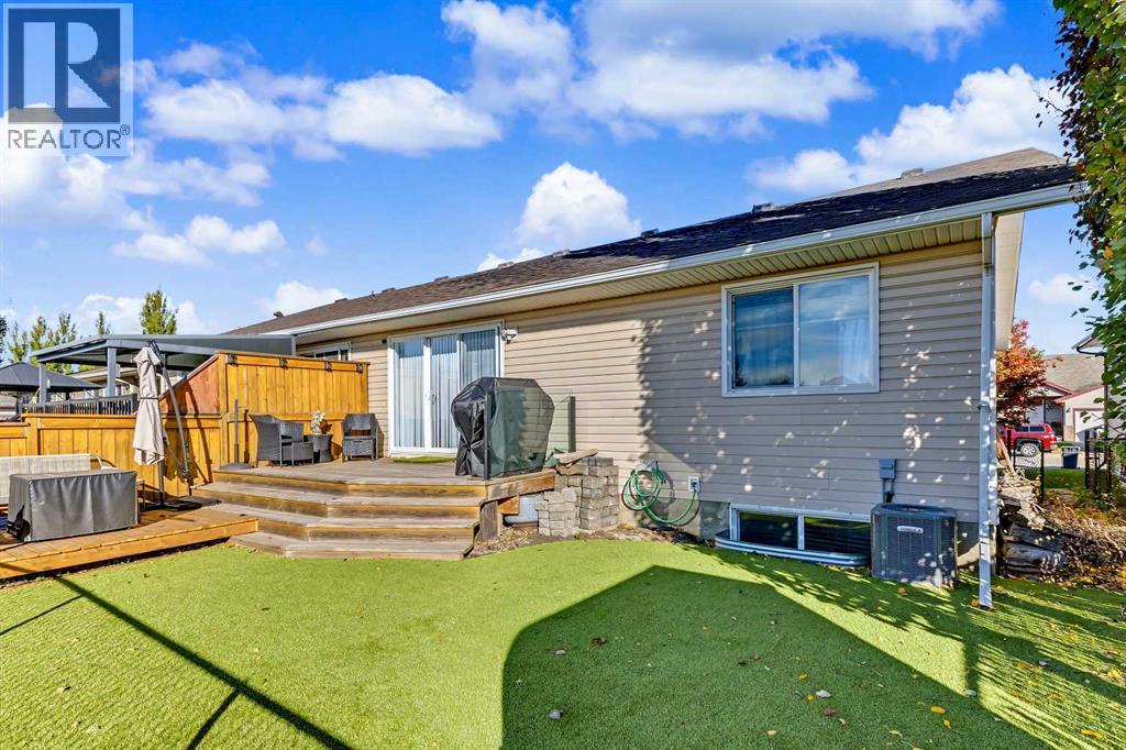224 Hillvale Crescent