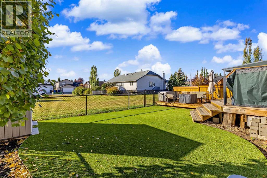 224 Hillvale Crescent