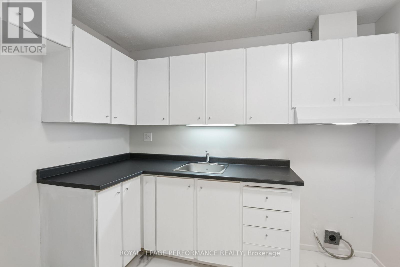 805 - 20 Chesterton Drive, Ottawa, Ontario  K2E 6Z7 - Photo 14 - X14033170