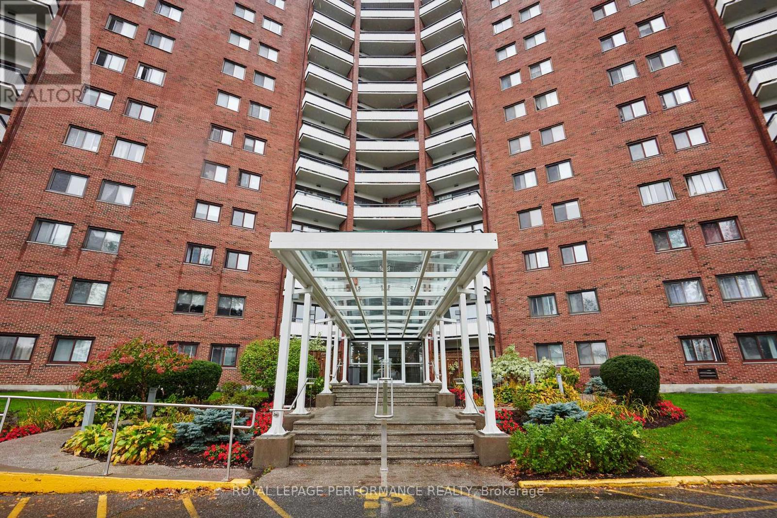 805 - 20 Chesterton Drive, Ottawa, Ontario K2E 6Z7 - Photo 2 - X14033170