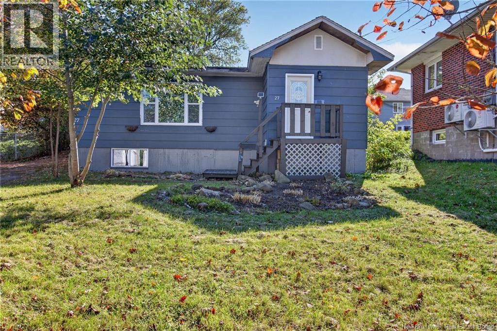 27 Budd Lane, Moncton, New Brunswick  E1A 4C1 - Photo 3 - NB149566