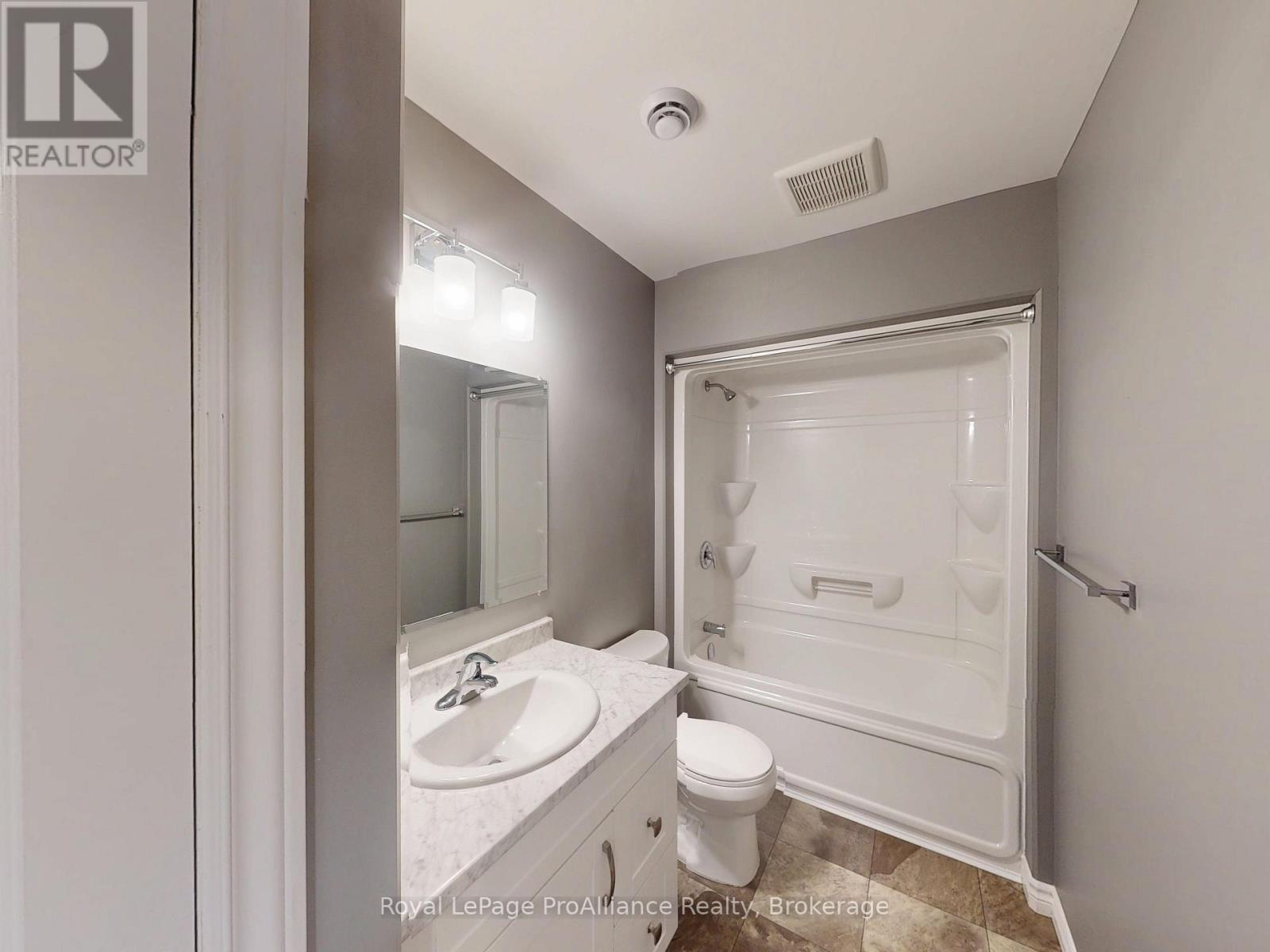 70 Ridgeway Place, Belleville, Ontario  K8P 0E6 - Photo 16 - X14033298