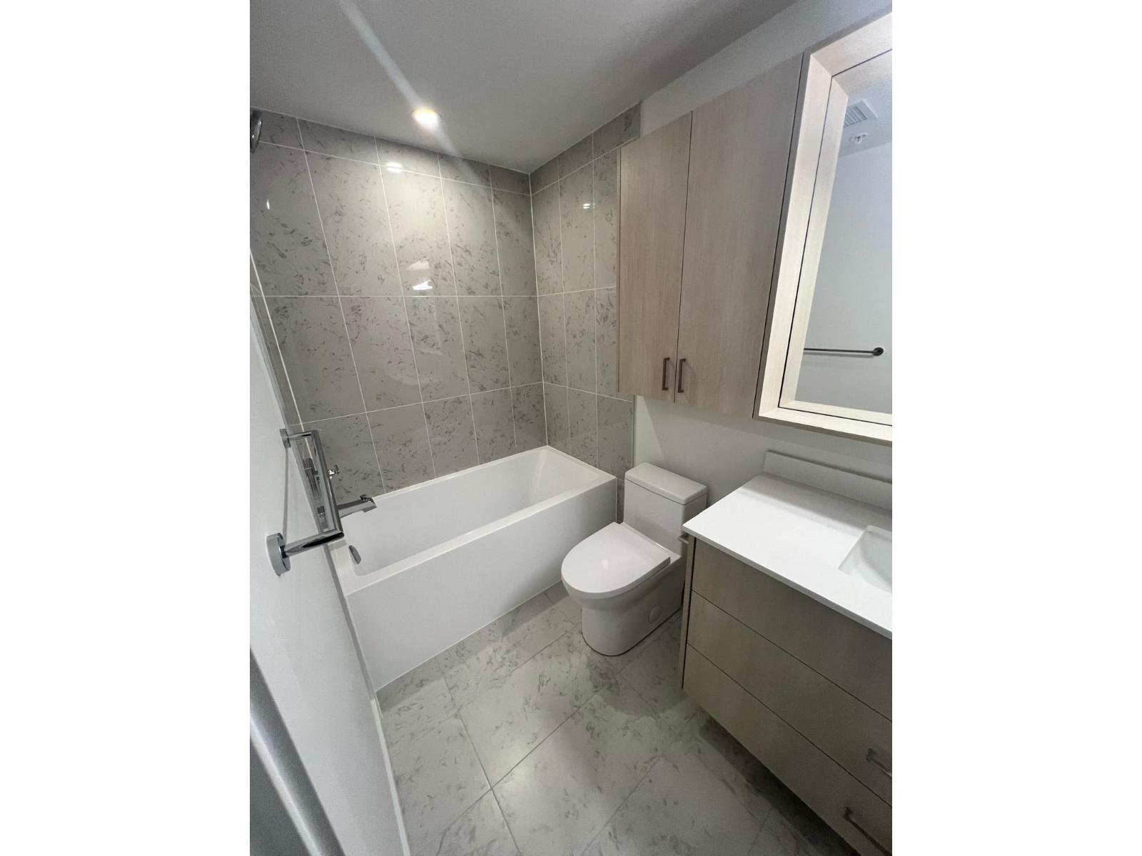209 13838 108 Avenue, Surrey, British Columbia  V3T 0T8 - Photo 9 - R3174628